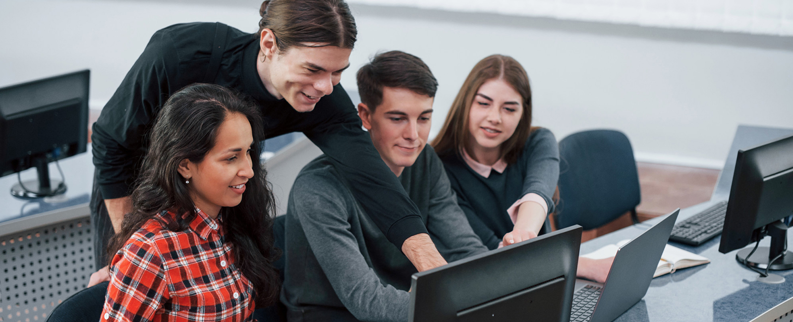 IT Computer and Hardware Educations